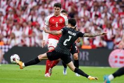 Sepak bola di benua ini, kompetisi olahraga tersibuk di dunia