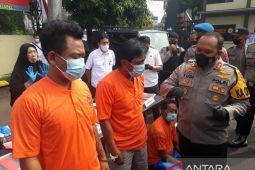 Polisi Kediri ringkus lima anggota komplotan pencuri mobil lintas daerah