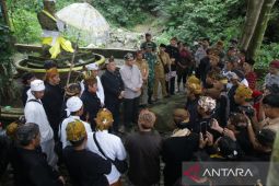 Kearifan lokal Suku Tengger jadi penunjang utama wisata Gunung Bromo
