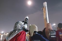 Astronom Planetarium Jakarta jelaskan "strawberry supermoon"