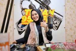 Destika finalis Putri Otonomi Indonesia asal  Bogor optimistis jadi juara