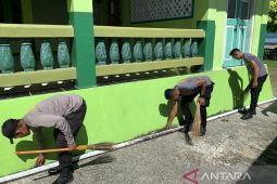 Dua Polsek di Pulau Ambon gelar bakti sosial sambut Hari Bhayangkara