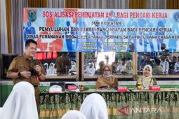 Pelajar diperkenalkan cara membuat 'Kartu Kuning'