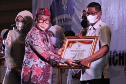 Wajib pajak berkontribusi besar terhadap pembangunan daerah, kata Bupati Cirebon