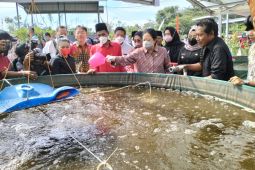 Ketua DPR Puan Maharani tinjau pemanfaatan sampah di TPA Karangdieng