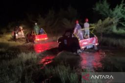 Wisata petualangan menantang naik Jeep