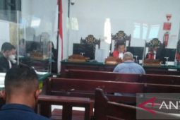 Pengadilan Tipikor sidangkan kasus penampung uang suap Bupati Bursel dengan terdakwa Johny Rynhard