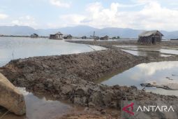 Masyarakat diminta waspada banjir rob setinggi 2 meter di NTB