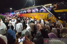 Ribuan warga Aceh Timur padati Masjid Agung Idi. Ada apa?