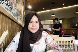 Intan Zahlia Sari menulis novel sejak usia 14 tahun