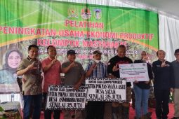 Pokmas di alas Puncu dapat bantuan usaha ekonomi produktif