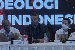 Peneliti minta aparat fokus berantas sumber dana kelompok terorisme