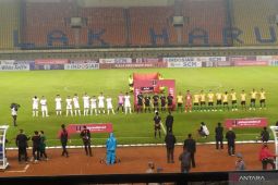 Piala Presiden 2022: Persebaya vs Bali United diawali doa untuk dua Bobotoh meninggal