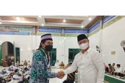 Sekda Mesuji lepas 50 jamaah calon haji tahun 2022