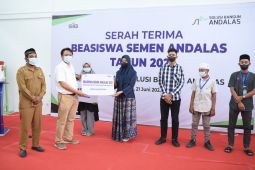 Wujudkan SBACerdas, ini yang dilakukan Solusi Bangun Andalas di sektor pendidikan