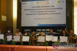 Dukung Pertumbuhan Ekonomi di Babel, 10 Pelanggan Teken Kerja Sama Layanan Prioritas dengan Daya 26 Juta Volt Ampere