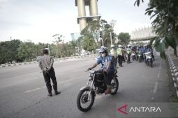 Polisi halau Bobotoh yang akan nonton Persib di Si Jalak Harupat