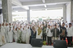 Bupati Ahmad Mudhlor hadiri Kubro Muslimat di Kletek Taman Sidoarjo