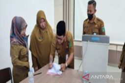 DLH Tanah Bumbu musnahkan berkas arsip