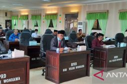 Raperda inisiatif DPRD Wondama dikonsultasikan ke Kemenkum HAM