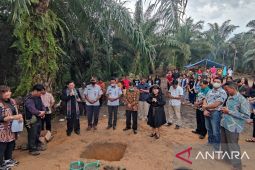 Pemkab Landak minta Gereja tingkatkan penguatan rohani pemuda