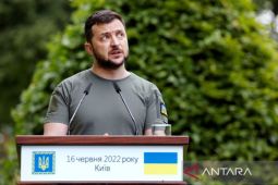 13 orang tewas setelah rudal Rusia hantam mal di Ukraina