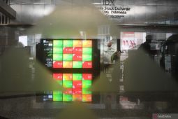IHSG jelang akhir  pekan menguat ikuti bursa kawasan dan global
