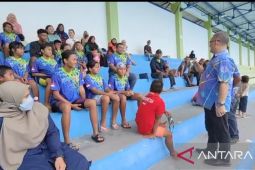 Zulfydar bantu pelatih atlet renang yang berlaga di Oceanman Bali