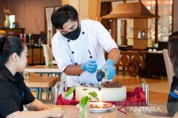 Hotel ASTON Pontianak hadirkan BBQ "gueridon service"