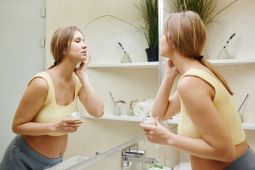 Dokter imbau ibu hamil dan menyusui agar berhati-hati pilih "skincare"