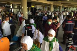 Calon haji Kloter 11 Embarkasi Batam asal Jambi  terbang ke Jeddah