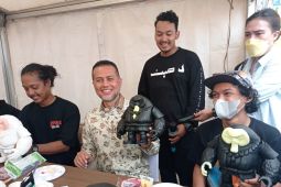 Ikut menggambar Namue, Wagub Sumut akan akomodir bakat-bakat seniman daerah