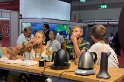 Seribuan cangkir kopi Jawa Barat dinikmati penggemar kopi di Italia