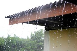 BMKG ingatkan masyarakat waspada potensi hujan lebat di sejumlah provinsi