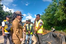 Pelebaran ruas jalan nasional di Singkawang sepanjang 4 kilometer mulai dikerjakan
