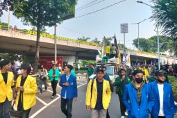 Massa mahasiswa Selasa sore datangi gedung DPR