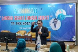 Ketua TP PKK Kediri: Lansia harus bahagia