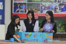 Mahasiswa Ubaya buat alat pembelajaran Geografi 3in1 dilengkapi teknologi AR