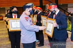 Kinerja Ditreskrimsus dan Ditreskrimum Polda Kalsel diganjar penghargaan Kapolri