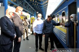 Presiden Jokowi dan Ibu Iriana tiba di Kyiv, Ukraina