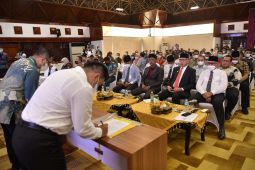 ini paket-paket proyek APBA yang telah ditandatangan kontrak