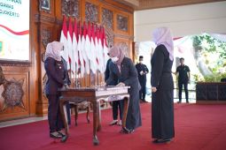 Wali Kota Mojokerto lantik pejabat administrator dan pengawas
