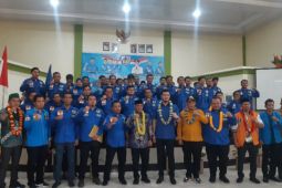 El Adrian Shah  lantik pengurus KNPI Palas