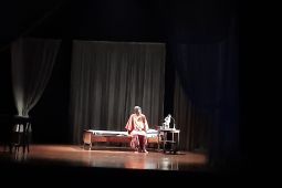 Melihat perjuangan bangsa dari sosok di tepi sejarah