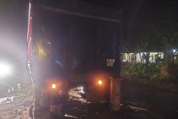 Dua pemotor meninggal  akibat kecelakaan yang melibatkan truk  angkutan batubara
