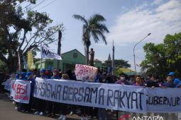 Ratusan orang aksi tolak aktivitas tambang di Kabupaten Seluma