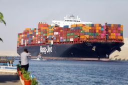 Terusan Suez alami kerugian 800 juta dolar AS per bulan akibat situasi kawasan