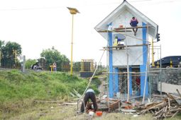 Antisipasi kecelakaan, Pemkab Kediri pasang palang pintu perlintasan kereta di Ngadiluwih