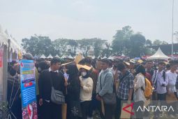 Ribuan pencari kerja serbu Cianjur Job Fair 2022