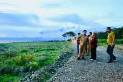 Wali kota  dan Anggota DPRD Tanjung Balai studi banding program Long Beach Samosir